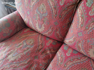 sofas regalados sin fundas
